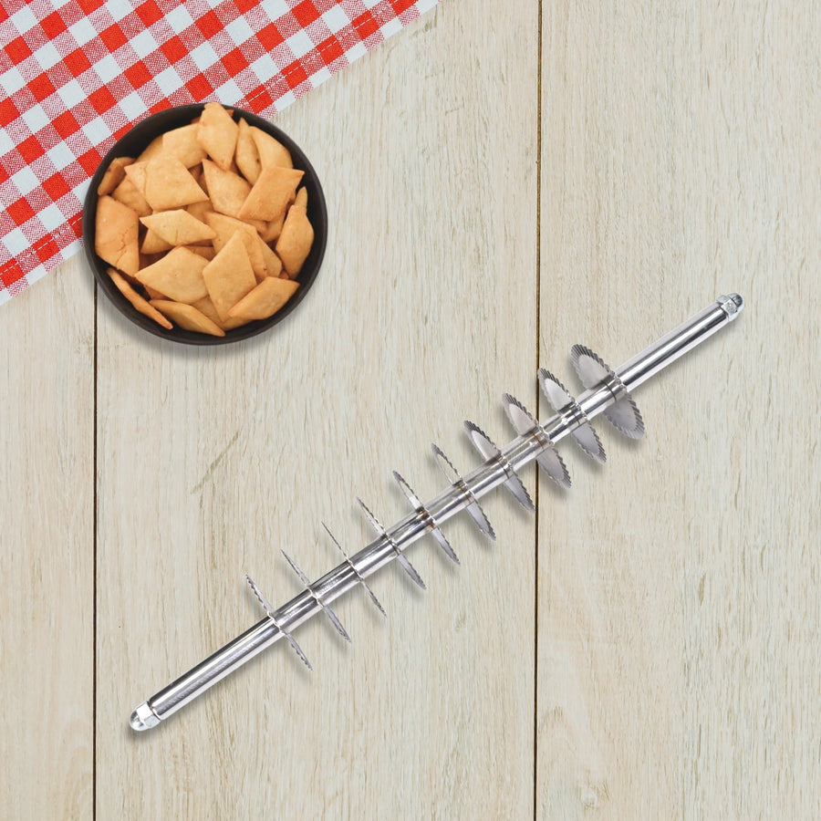 Dough Cutter – Stainless Steel Noodle Lattice Roller | ToolMate Pro